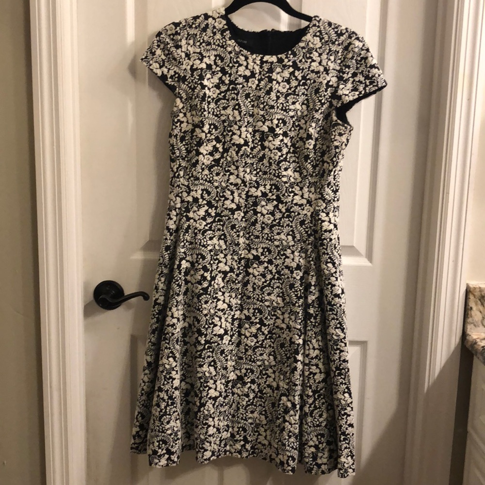 Alfani Size 8 black and white dress!